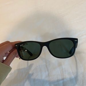 Rayban “new wayfarer”